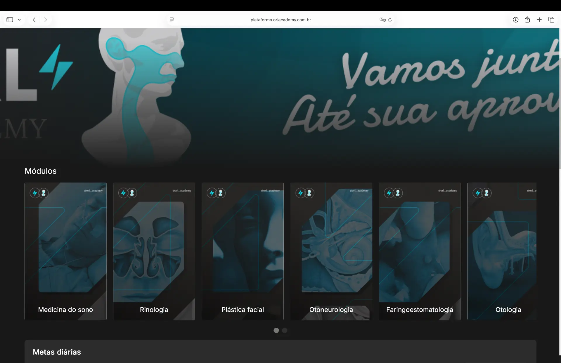 Mockup da plataforma ORL Academy em um notebook, com aulas e banco de questões